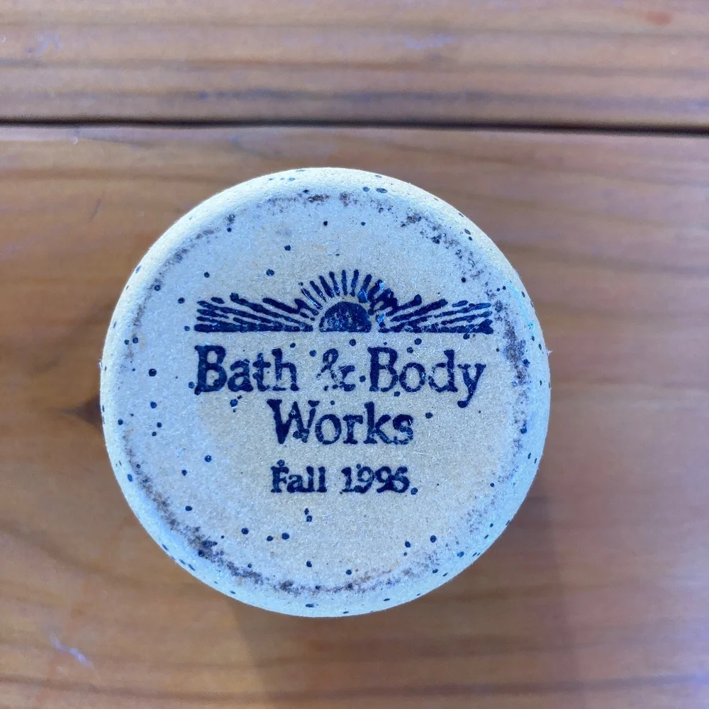1995 Bath and Body Works Apple Fall Stoneware Votive Candle Holder - Picture 4 of 6